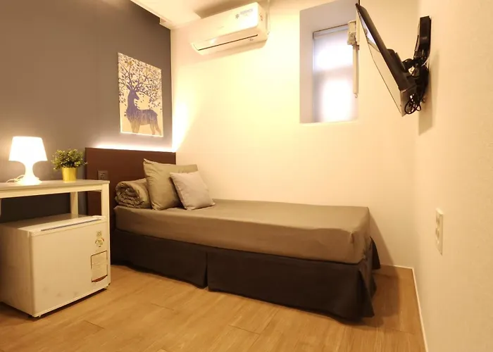 Hostel Oyo Hostel Myeongdong 1