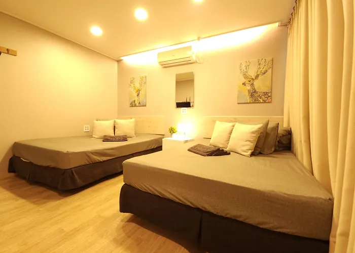 Oyo Hostel Myeongdong 1 *