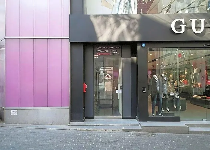 Oyo Hostel Myeongdong 1