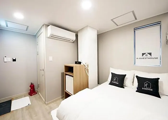Oyo Hostel Myeongdong 1