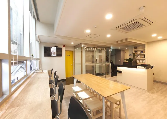 Hostel Oyo Hostel Myeongdong 1
